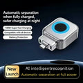 AutoVolt adaptador de carga inteligente USB-C junto al móvil